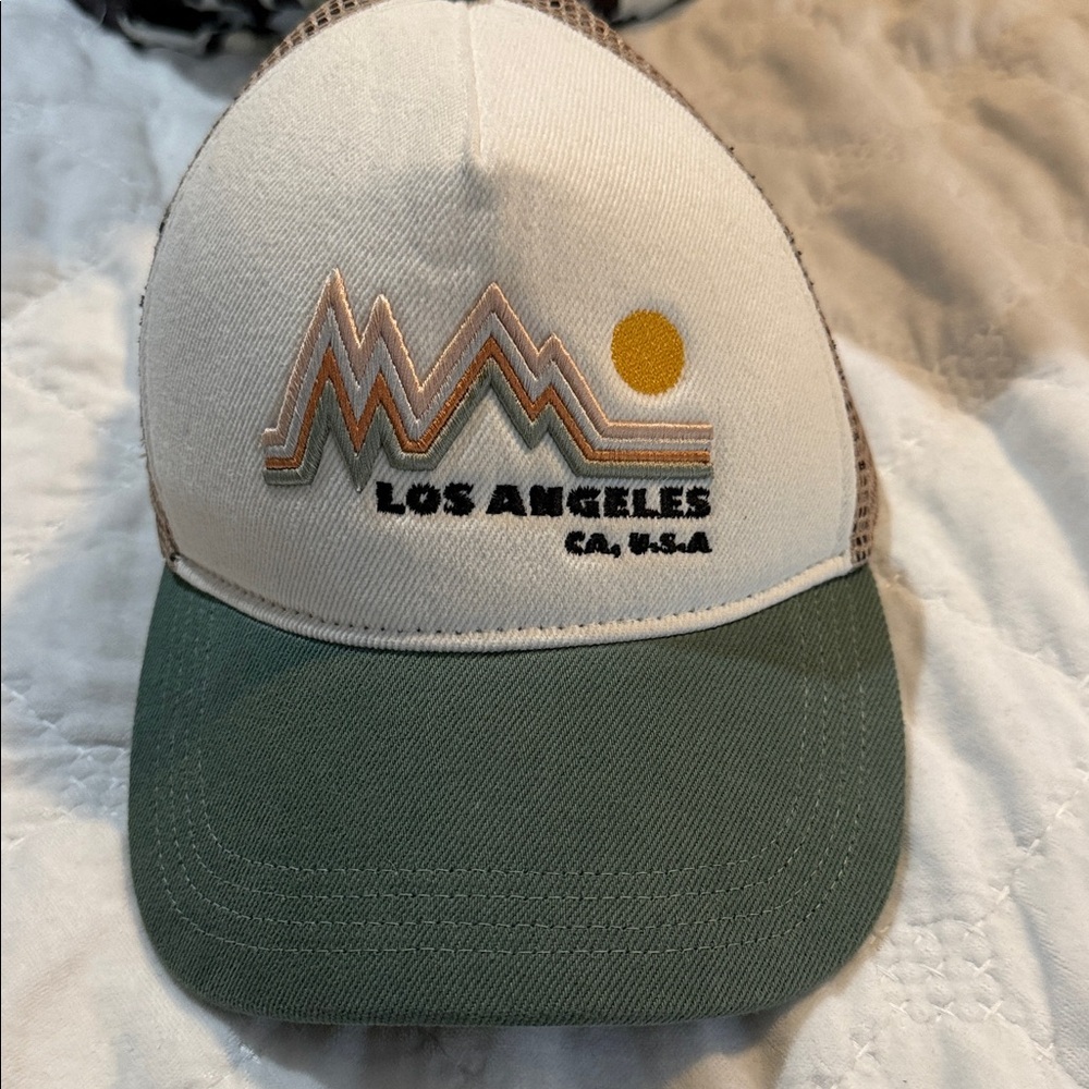 Zara Boys Los Angeles Trucker Hat with Green Brim Adjustable